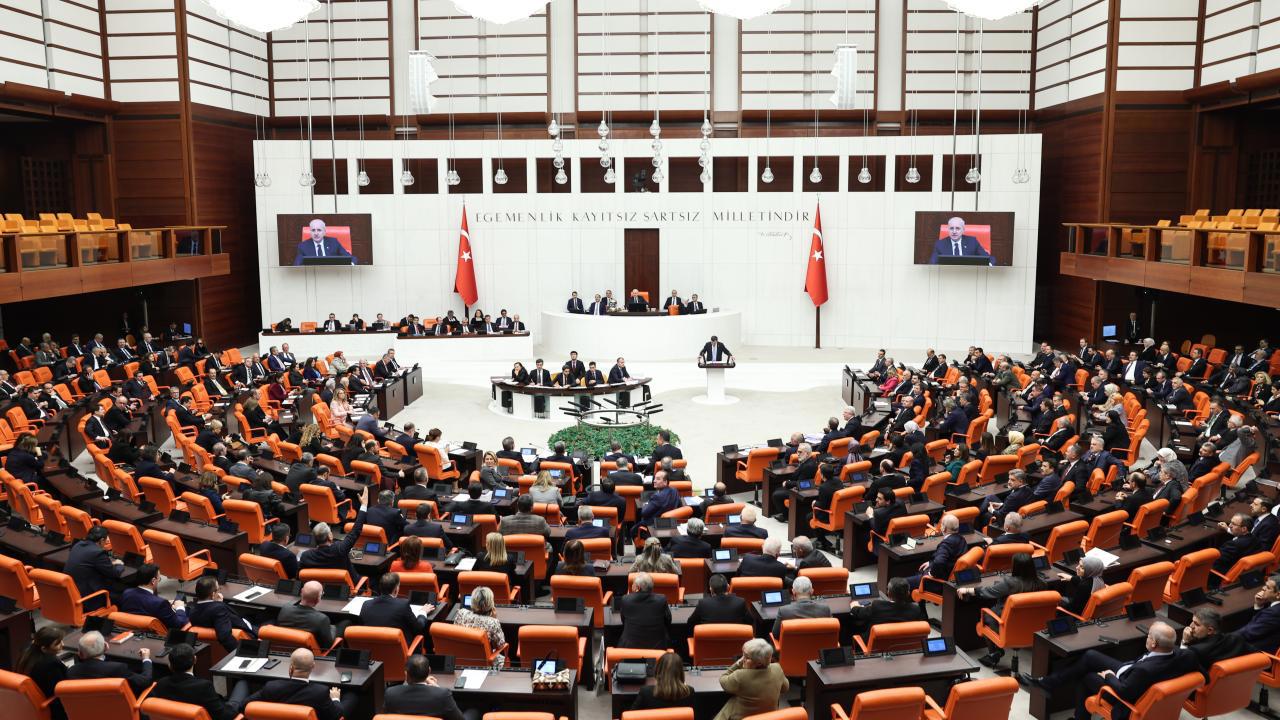 TBMM'de 2025 Yılına Yeni Anayasa Gündemi