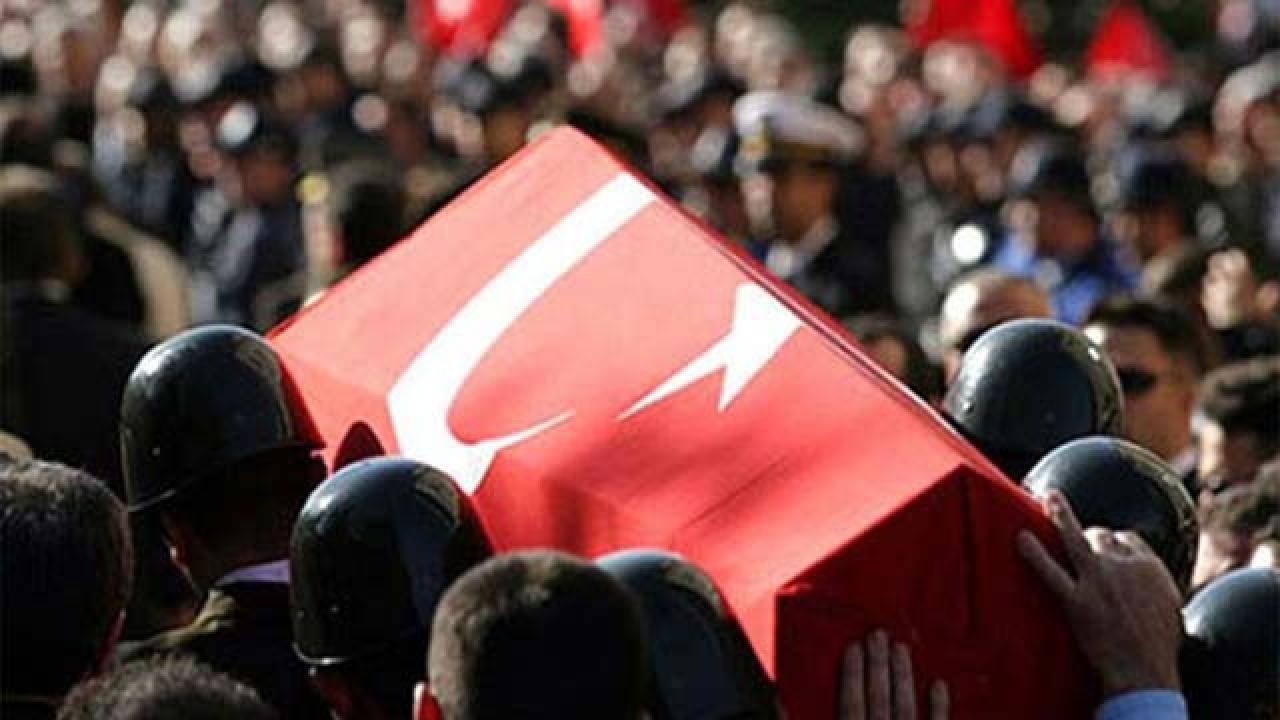 Trafik Kazasında Şehit Olan Polis Memuru Anısına Saygı Duruşu
