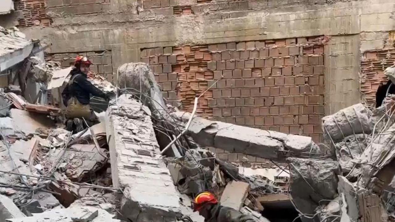 Güngören'de Yıkım Sırasında Çöken Binada 2 İşçi Göçük Altında