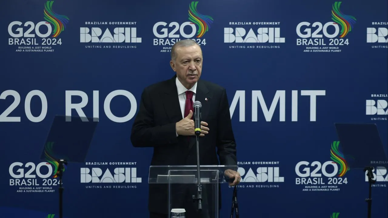 Cumhurbaşkanı Erdoğan Yurda Güvenle Döndü